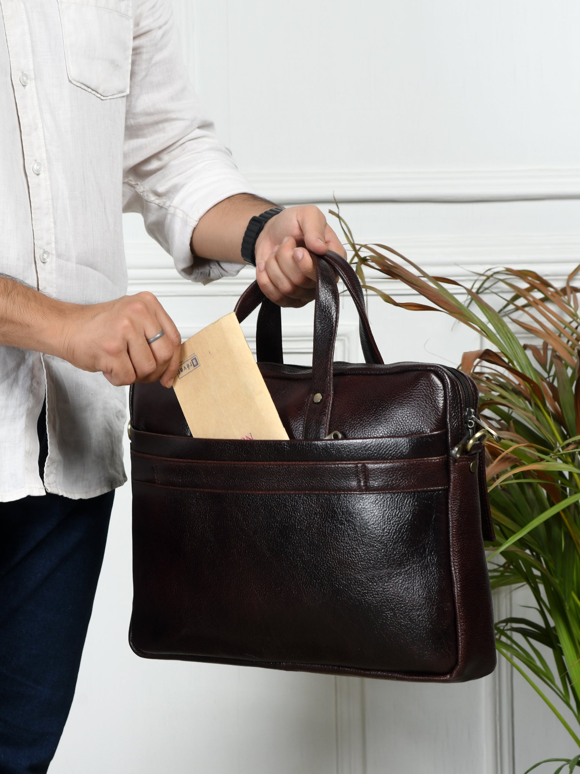Executive Edge Leather Laptop Briefcase - Tan Colour